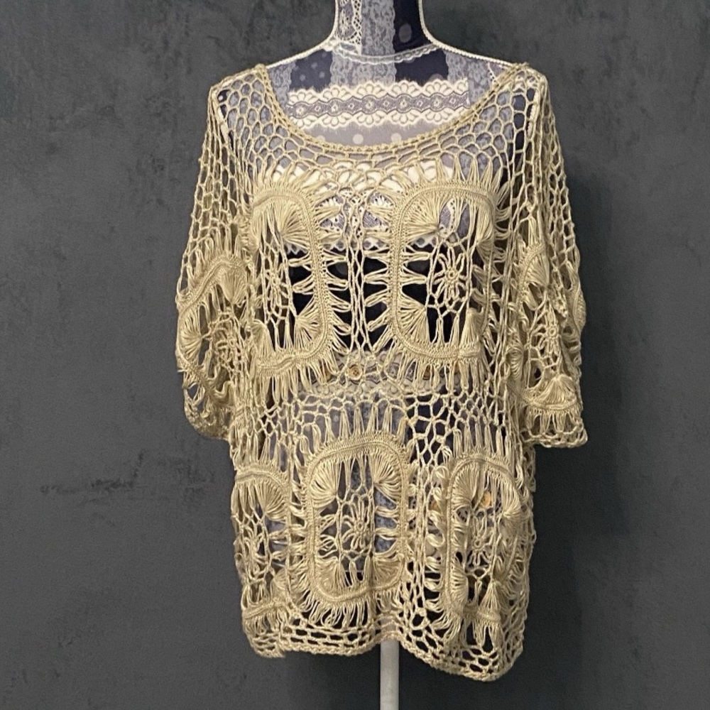 Maurices Blouse Women Plus 3 Beige Geometric Crochet Short Sleeve Boat Neck Top